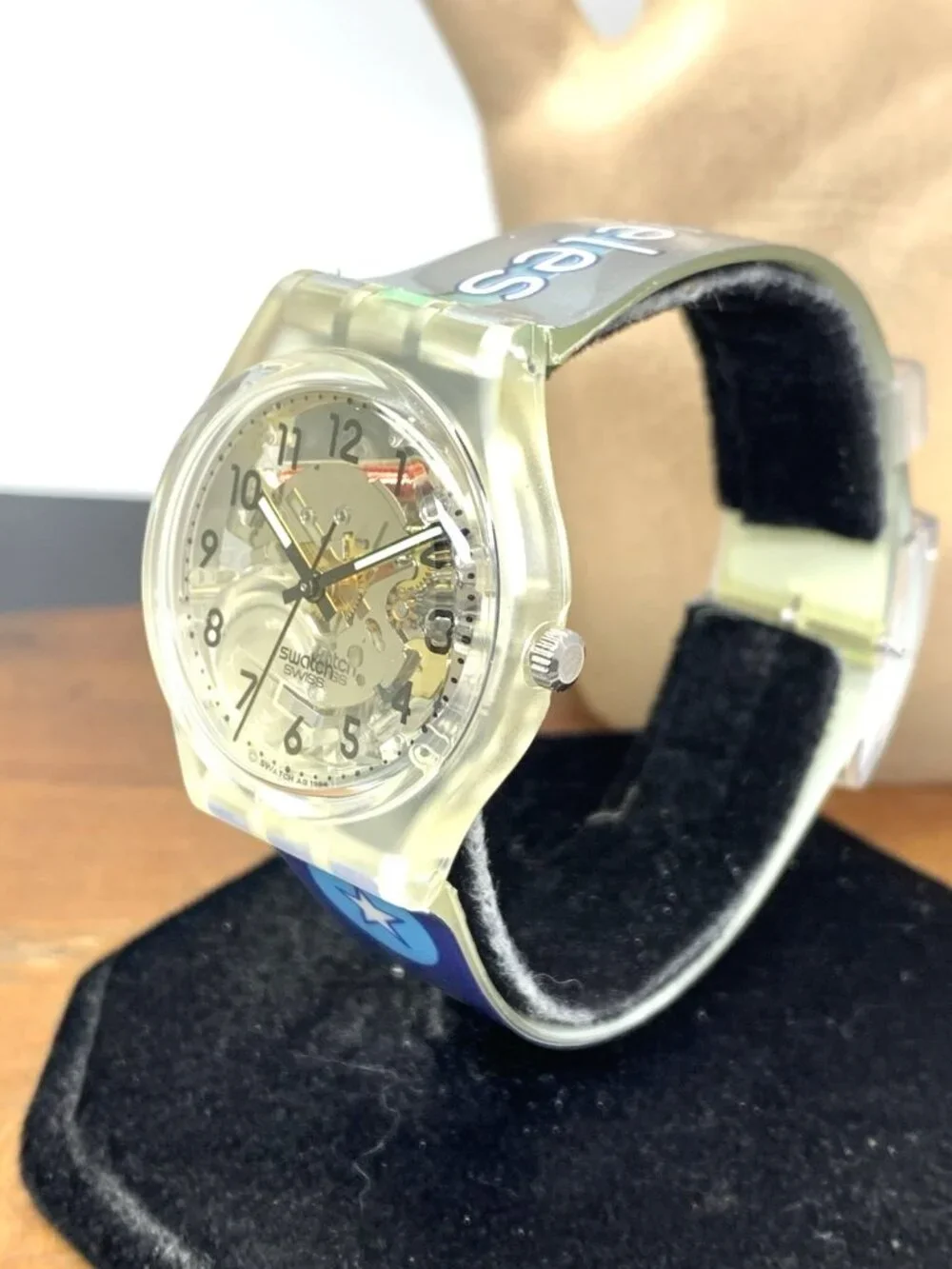Swatch Watch GK209D Los Angeles Swiss Quartz Blue Rubber Vintage 1994 34mm